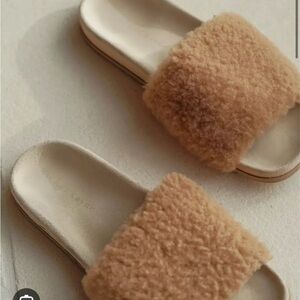 Jenni Kayne Tan Plush Slide Sandals- New